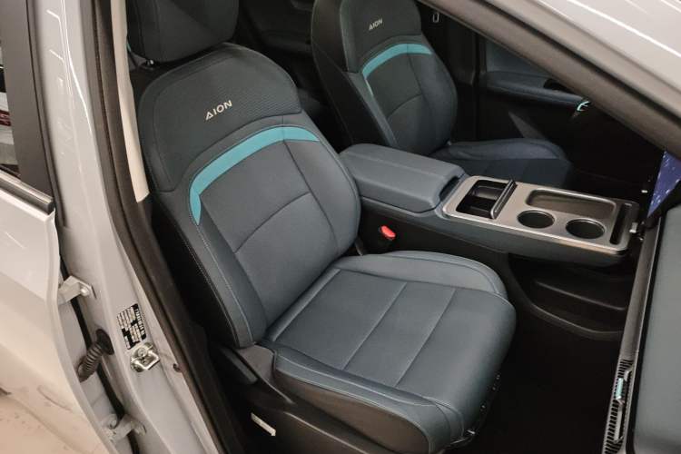 Used AION Y 2023 Plus 510 Smart Edition