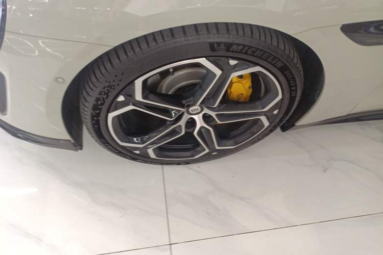 Used Xiaomi Auto SU7 2024 Rear-Drive Long-Range Intelligent Driving Version
