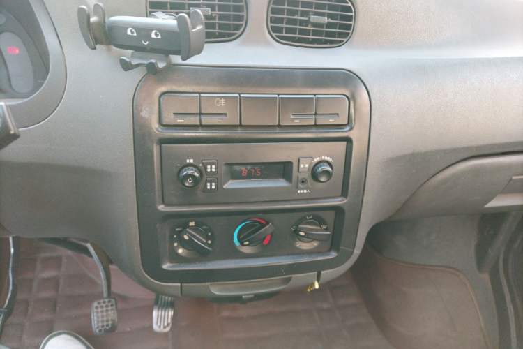 Used Wuling Zhiguang 2013 1.0L Practical Version