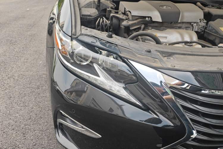 Used Lexus ES 2015 200 Elite Edition Right Front Headlight