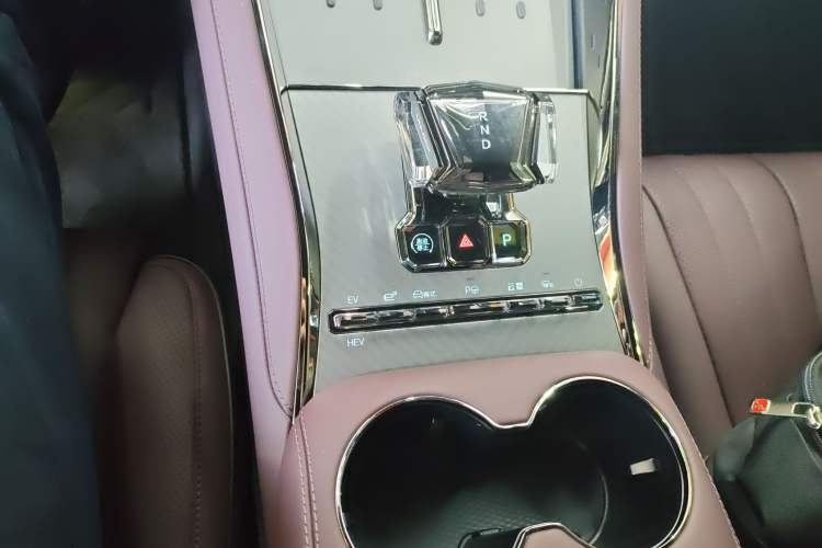 Used Denza Z9GT 2024 1100 4x4 Max First Edition