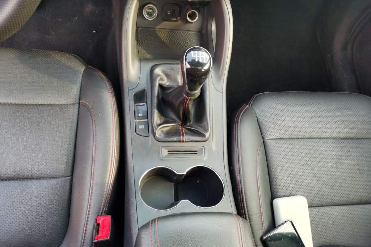 Used Changan CS75 2014 2.0L Manual Luxury Version China IV Standard