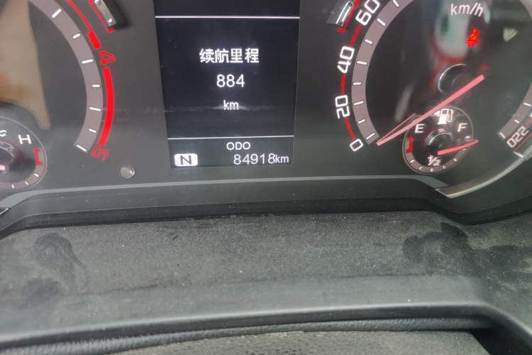 Used SAIC MAXUS T70 2019 2.0T Diesel Automatic Two-Wheel Drive Comfort Edition Standard Box with High Chassis