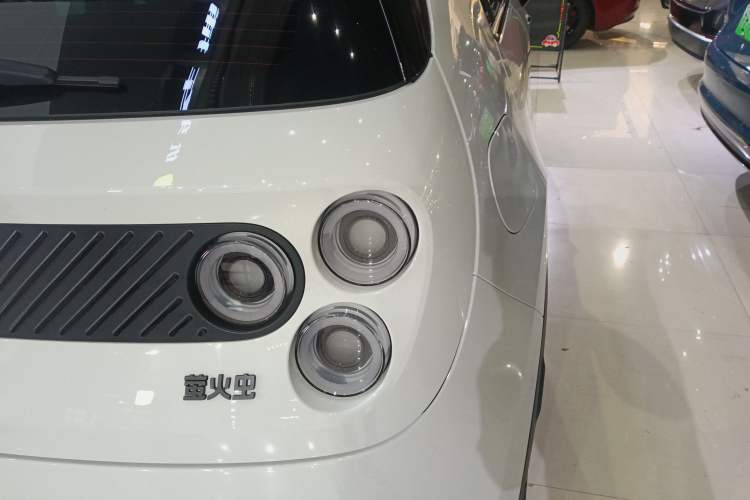 Used firefly firefly 2025 Illuminated Edition