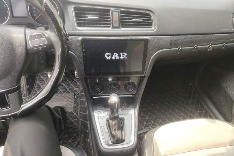 Used Volkswagen Cross Lavida 2014 1.4TSI DSG Audio And AC Panel