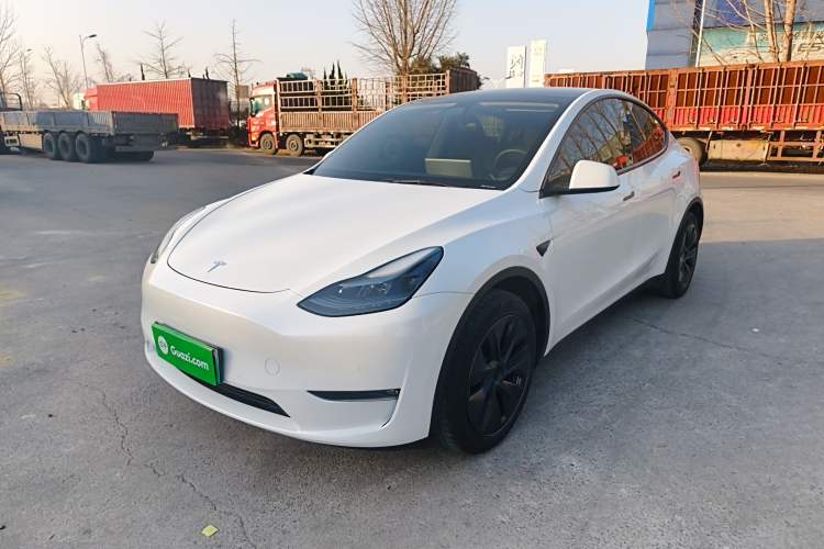 Used Tesla Model Y 2023 Long-Range All-Wheel-Drive Version