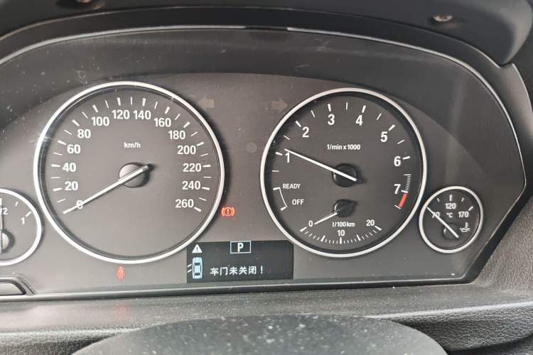 Used BMW 3 Series GT 2014 320i Leading Model
