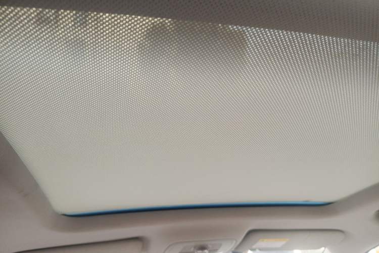 Used Roewe RX5 New Energy 2017 eRX5 50T Hybrid Connected Prestige Flagship Edition Headliner