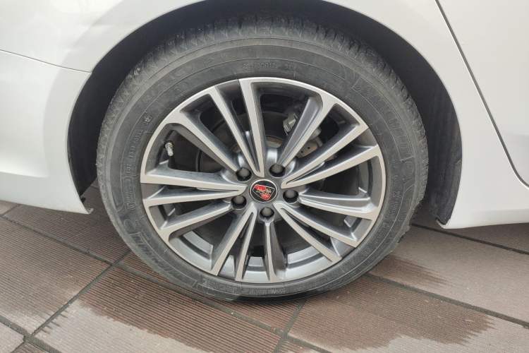 Used Roewe i6 2020 PLUS 1.6L CVT 4G Connected Glory Flagship Edition