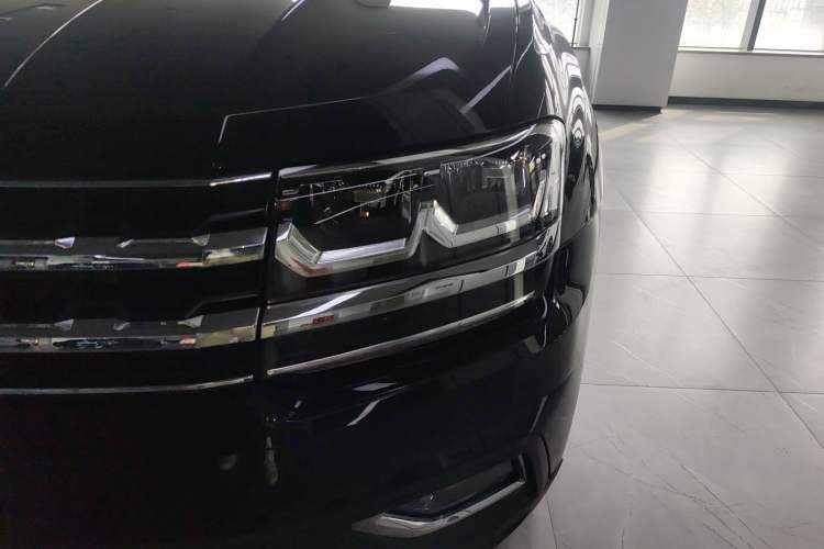 Used Volkswagen Teramont 2019 330TSI Two-Wheel-Drive Luxury Edition China VI Standard