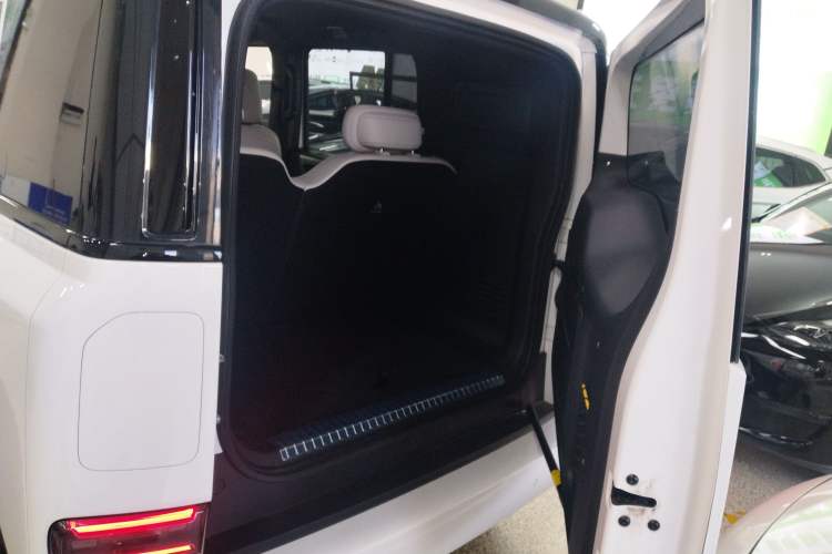 Used iCAR V23 2025 501 Four-Wheel Drive Intelligent Driving Version
