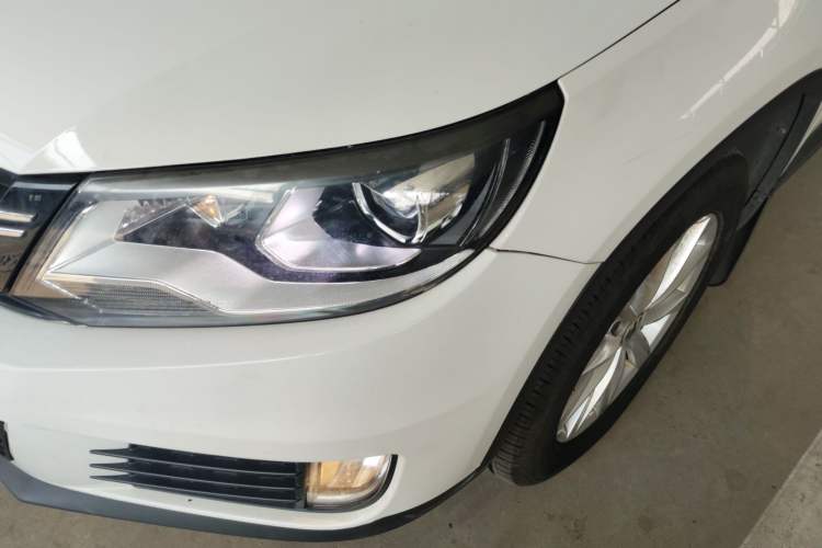 Used Volkswagen Tiguan 2017 300TSI Automatic Two-Wheel Drive Silk Road Luxury Edition Left Front Headlight