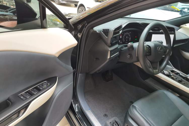 Used Lexus RZ 2023 450e All-Wheel Drive Luxury Edition
