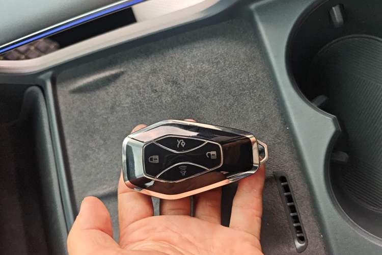 Used ARCFOX Alpha S5 2024 560MAX 185kW Vehicle Key