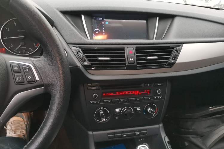 Used BMW X1 2014 sDrive18i Fashion Model