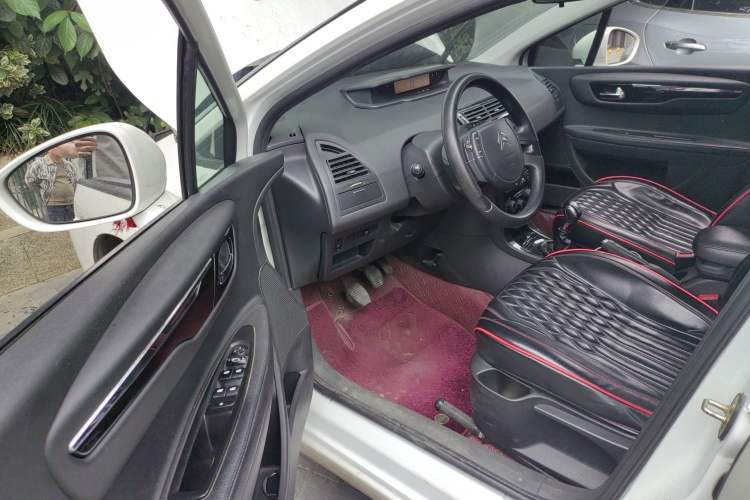 Used Citroen C-Quatre 2014 VTS Version 1.6L Manual - Premium Model Driver Seat