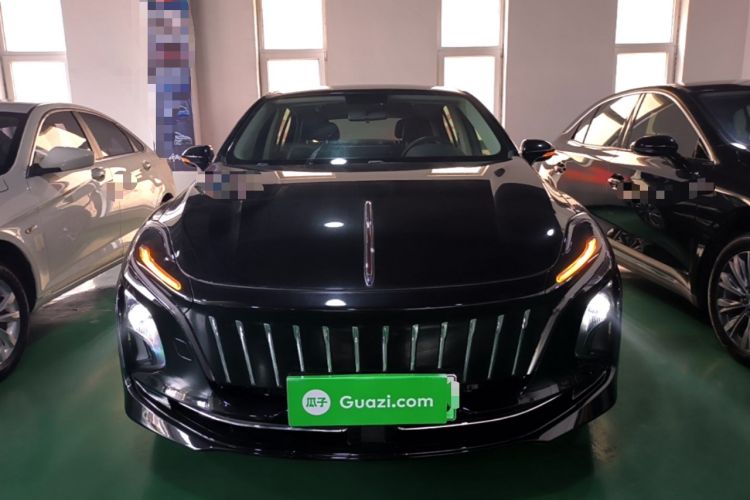 Used Hongqi E-QM5 2022 431 km Charge & Enjoy Edition
