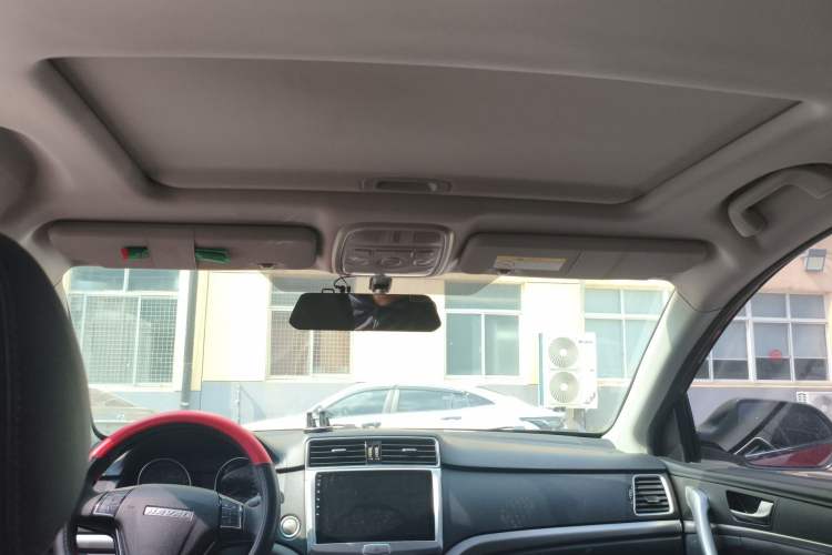 Used Haval M6 2019 1.5T Manual Two-Wheel Drive Urban Version China VI Standard
