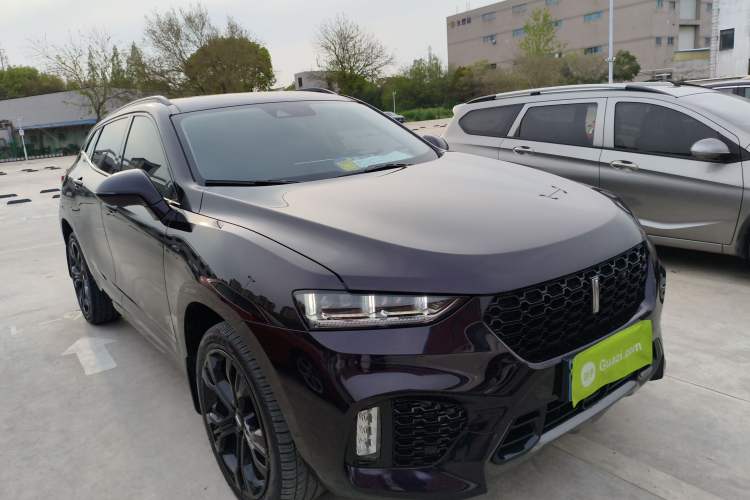 Used Wey VV7 2017 2.0T Flagship Model Front Right 45 Deg