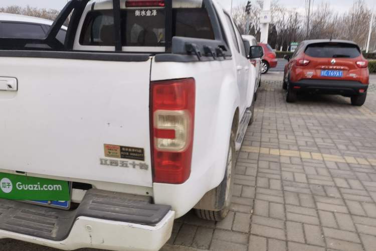 Used Isuzu JLM 2020 2.5T Two-Wheel Drive Diesel Leading-Edge JE4D25Q6A with National VI Emission Standards Standard Wheelbase – Ruimai S
