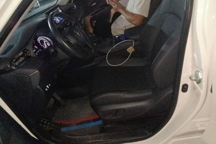 Used Toyota Venza 2023 2.0L CVT Two-Wheel Drive Luxury Edition
