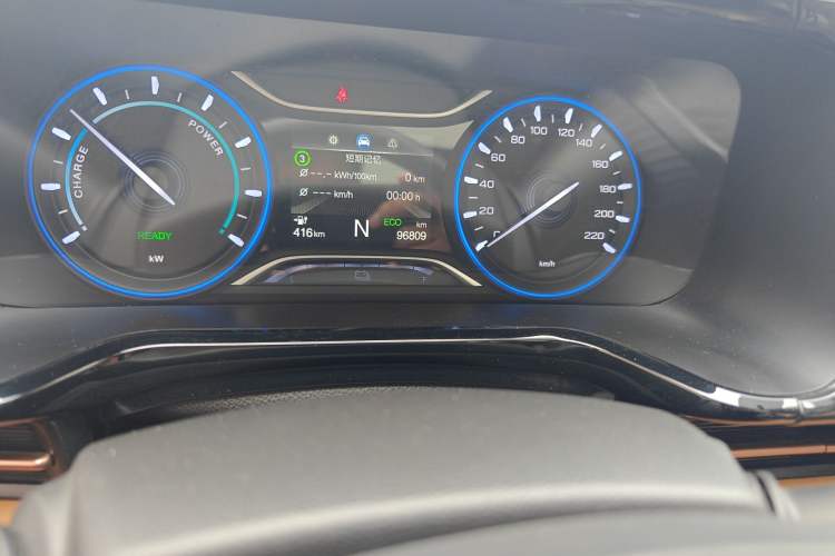 Used AION S 2023 Meizu 580 Lithium Iron Phosphate Odometer Close Up