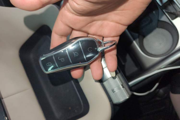 Used BYD Dolphin 2023 420 km Fashion Edition
