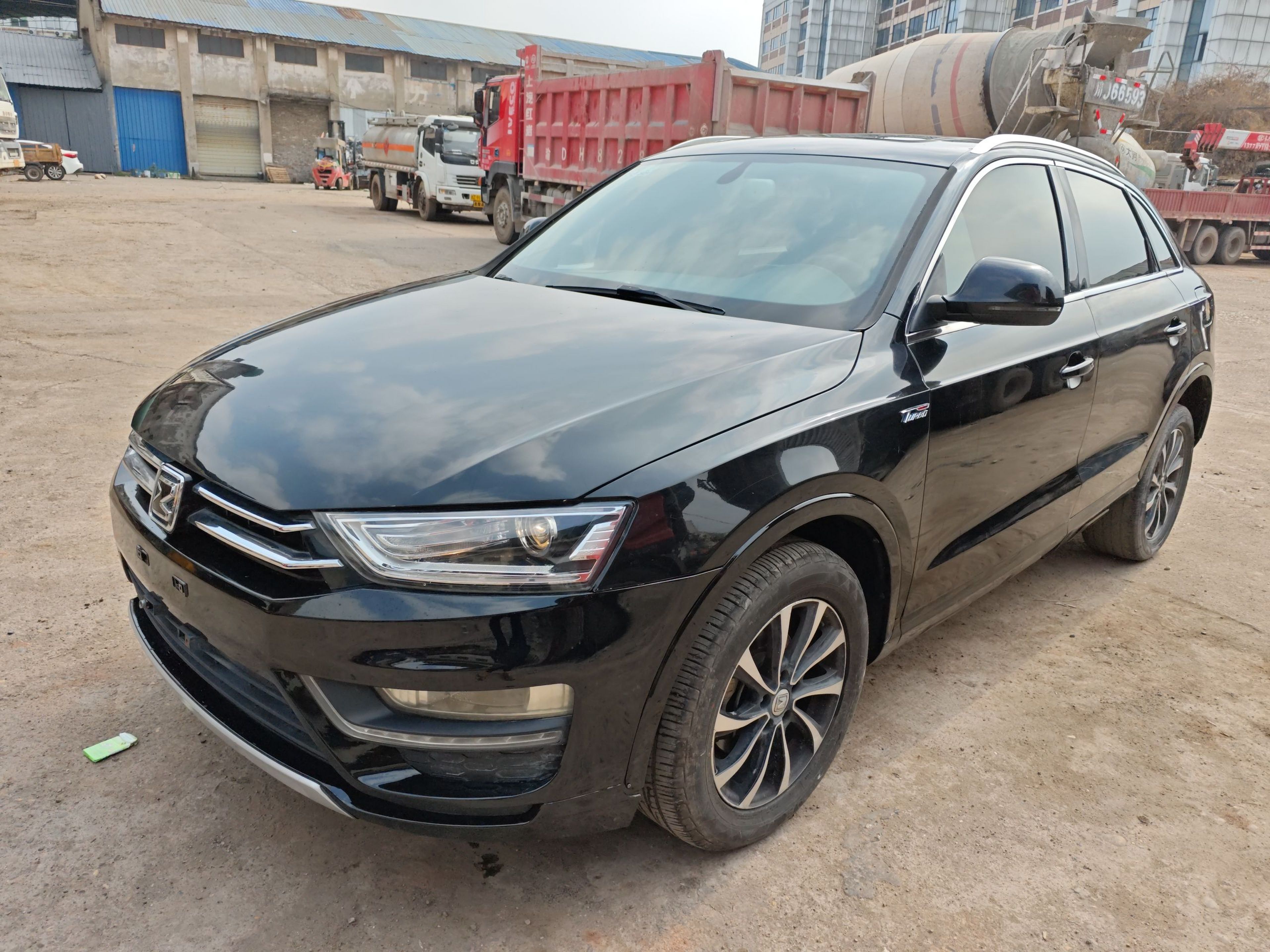 Под передней частью автомобиля