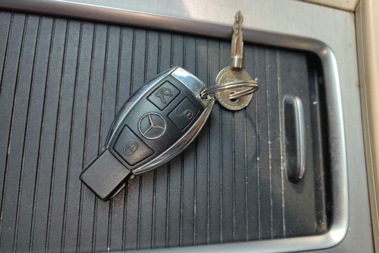 Used Mercedes-Benz GLK-Class 2015 GLK 260 4MATIC Fashion Edition Ultimate Version
