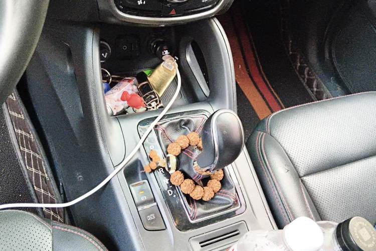 Used CHANGAN CS75 2016 1.8T Automatic Elite Model China V Standard