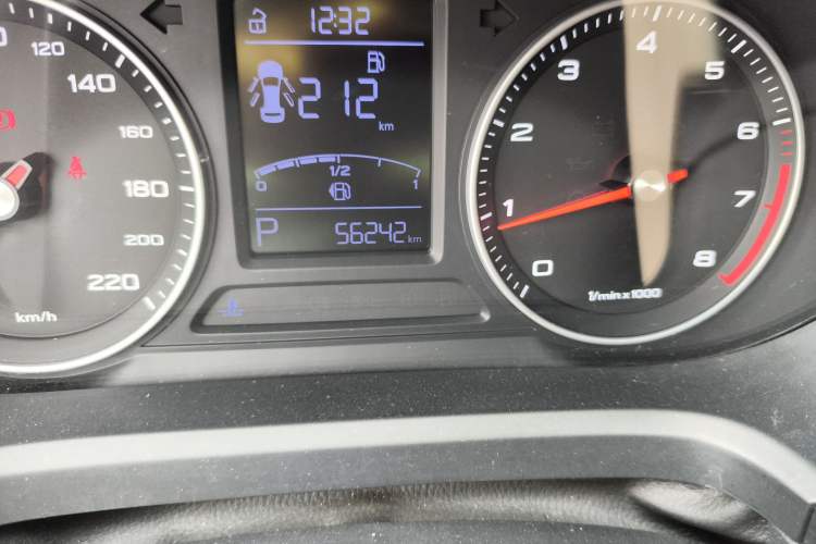 Used Roewe 360 2018 PLUS 1.5L Automatic Luxury Edition Odometer Close Up