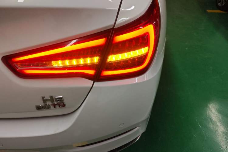 Used Hongqi H5 2018 30TD Smart Connect Dynamic Edition
