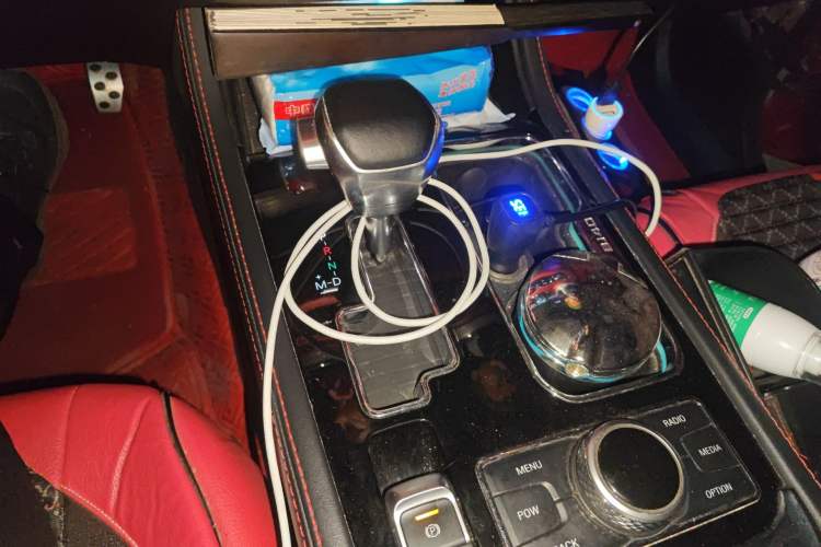 Used BAIC Off-Road BJ40 2019 2.3T Automatic Four-Wheel Drive Urban Hunter Edition Premium Model China VI Emission Standard
