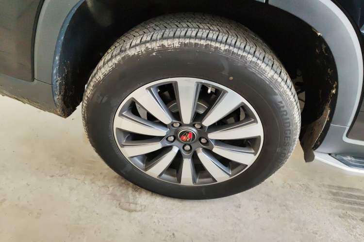 Used Roewe RX8 2019 30T Smart Connectivity Four-Wheel Drive Supreme Flagship Edition