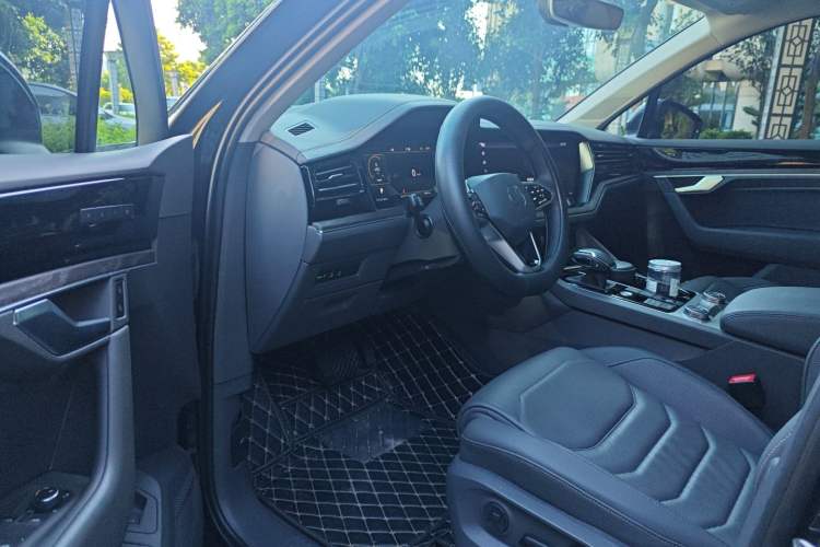 Used Volkswagen Touareg 2021 3.0 TSI Prestige Edition Classic Sport Package
