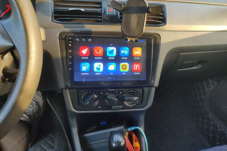 Used Volkswagen Santana 2021 1.5L Automatic Fashion Edition Audio And AC Panel