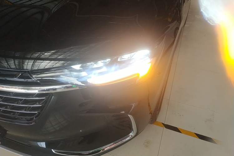 Used Buick Envision 2023 Encore Plus 652T Five-Seat Luxury Model Left Front Headlight