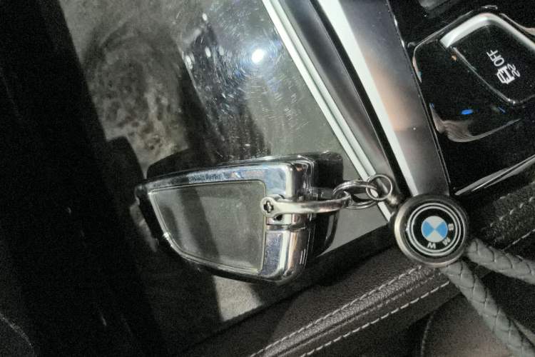 Used BMW 5 Series 2021 Facelifted 530Li Leading Edition M Sport Package
