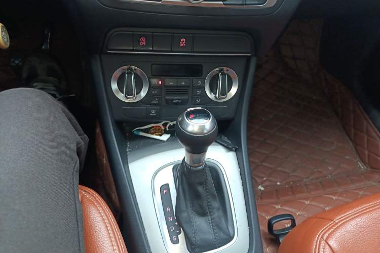 Used Audi Q3 2015 30 TFSI Ambition Edition
