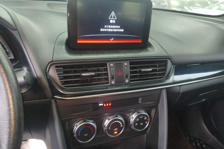 Used Mazda CX-4 2020 2.0L Automatic Two-Wheel Drive Blue Sky Dynamic Edition Audio And AC Panel