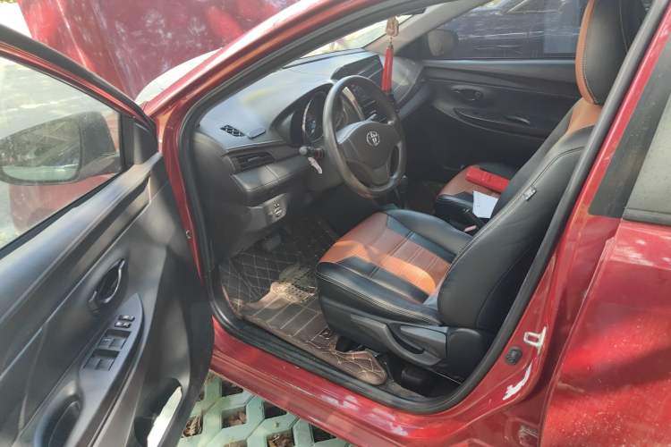 Used Toyota YARiS L Zhi Xuan 2014 1.3E Automatic Charm Edition