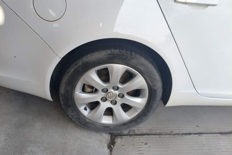 Used Buick Regal 2014 1.6T Fashionable Tech Edition Exterior 5