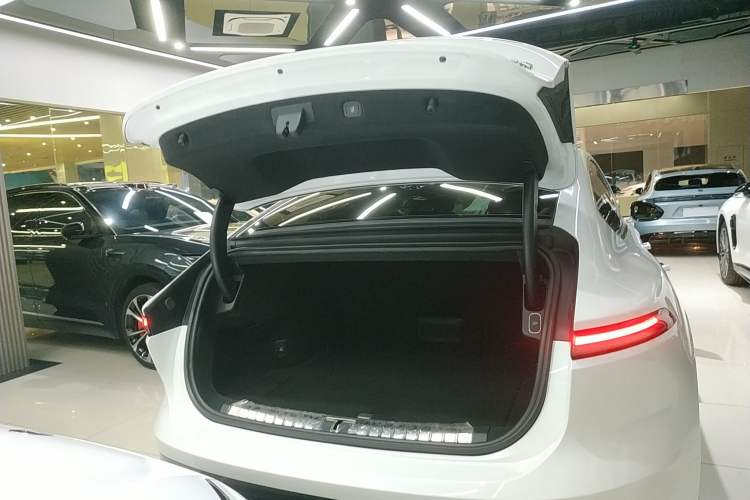 Used Nio ET9 2025 100 kWh