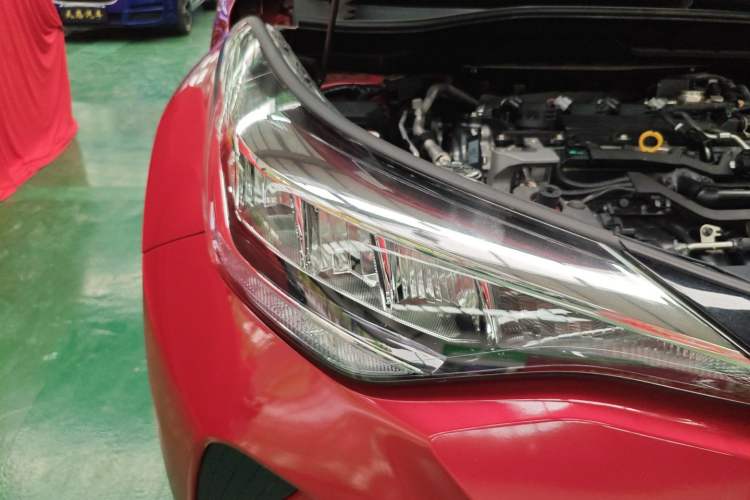 Used Toyota C-HR 2021 2.0L Comfort Edition Right Front Headlight