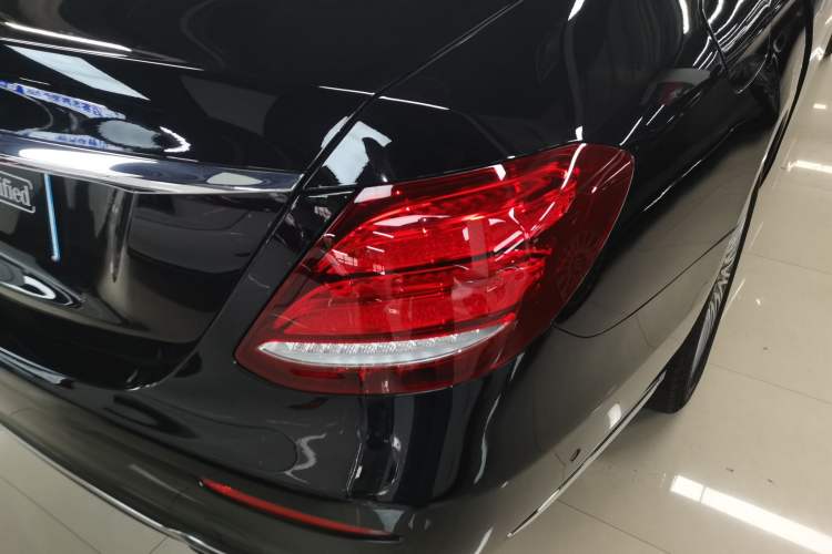 Used Mercedes-Benz E-Class 2020 E 300 L Luxury Model Right Rear Taillight