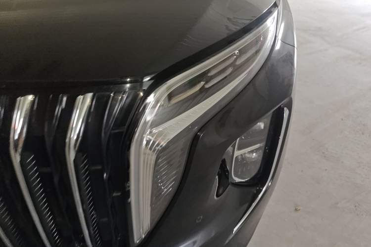 Used Hongqi HS7 PHEV 2024 2.0T PHEV Four-Wheel Drive Flagship Edition 6 Seats