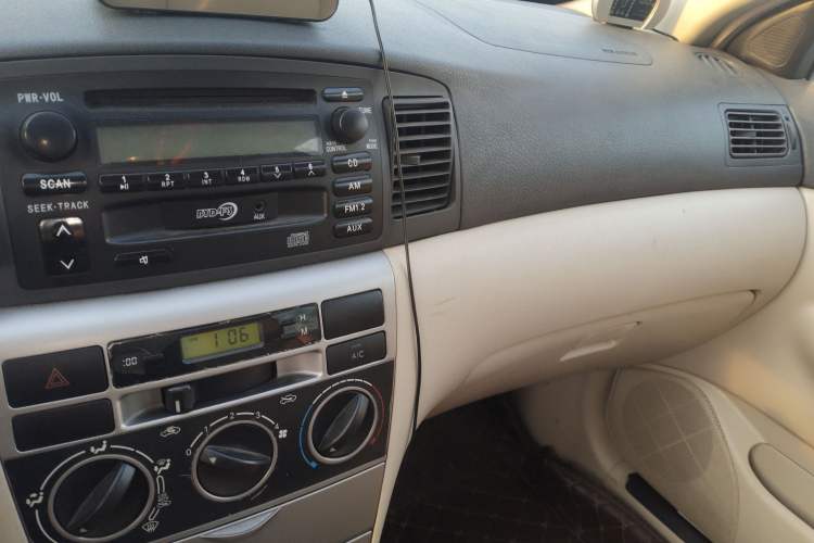 Used BYD F3 2013 1.5L Automatic Standard Edition Audio And AC Panel