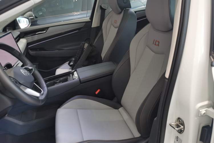 Used Volkswagen ID.7 VIZZION 2024 AIR model
