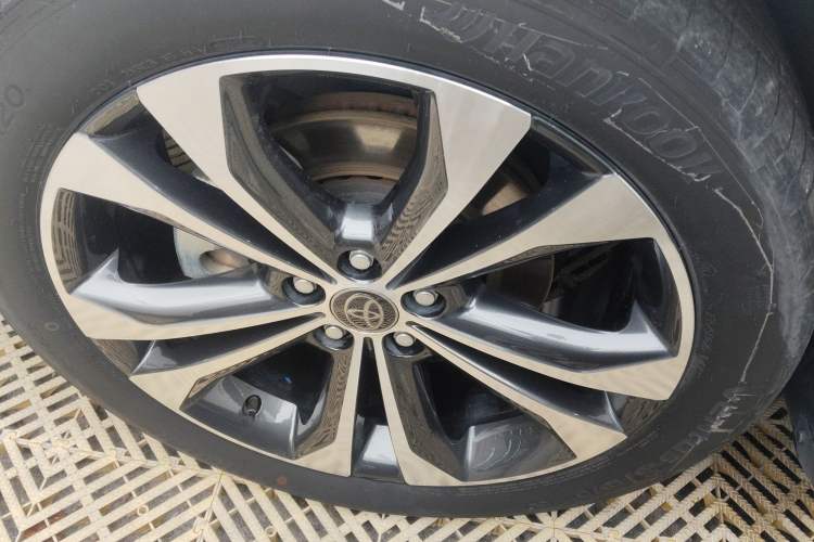 Used Toyota Granvia 2023 2.5L Hybrid Prestige PLUS Edition
