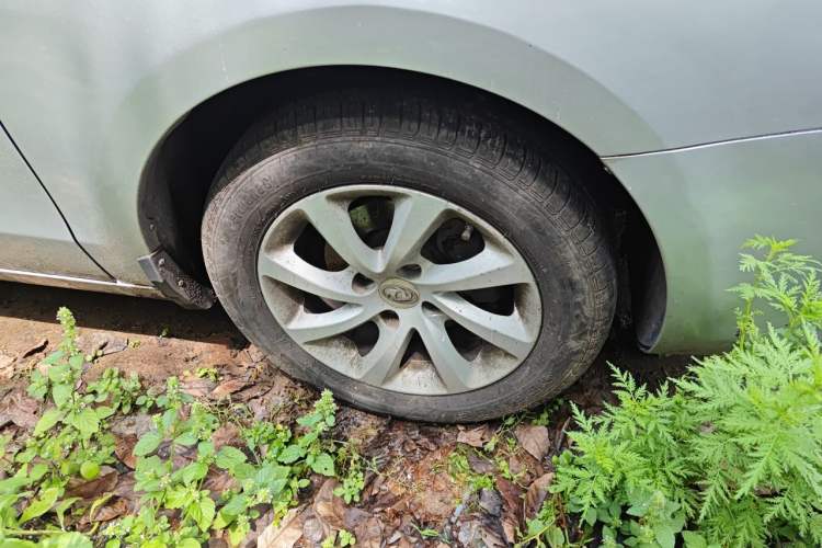 Used Dongfeng Aeolus S30 2011 1.6L Automatic Zunya Model
